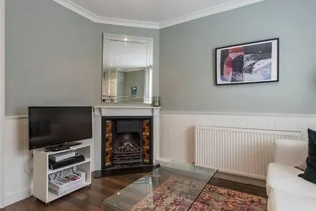 Bright 1 Bed In Ranelagh Apartment *